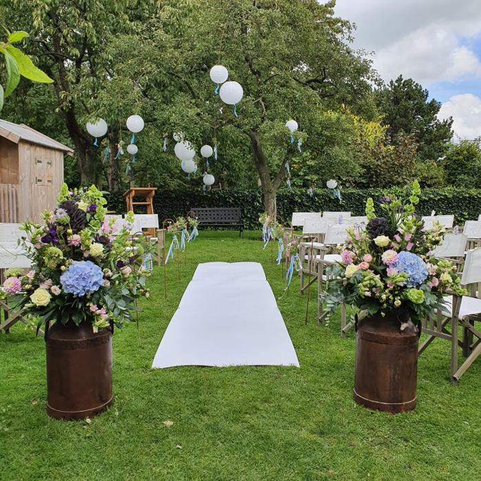 Ceremonie- en tafelbloemen door Je Grote Dag – foto 7