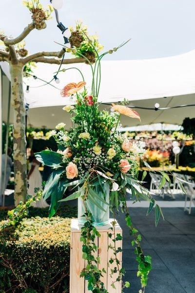 Ceremonie- en tafelbloemen door Je Grote Dag – foto 8
