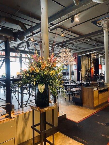 Ceremonie- en tafelbloemen door Je Grote Dag – foto 12