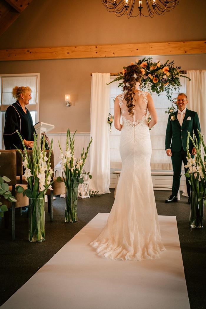 Ceremonie- en tafelbloemen door Je Grote Dag – foto 19