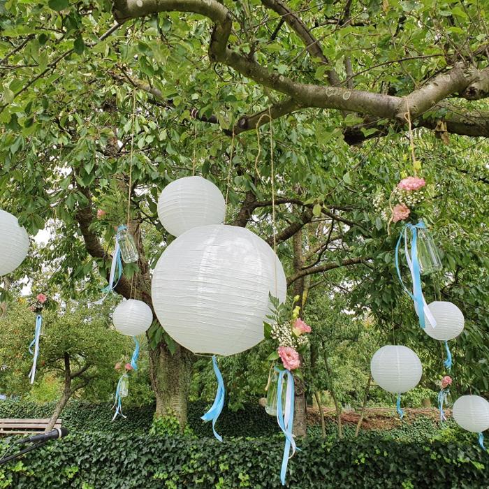 Ceremonie- en tafelbloemen door Je Grote Dag – foto 3