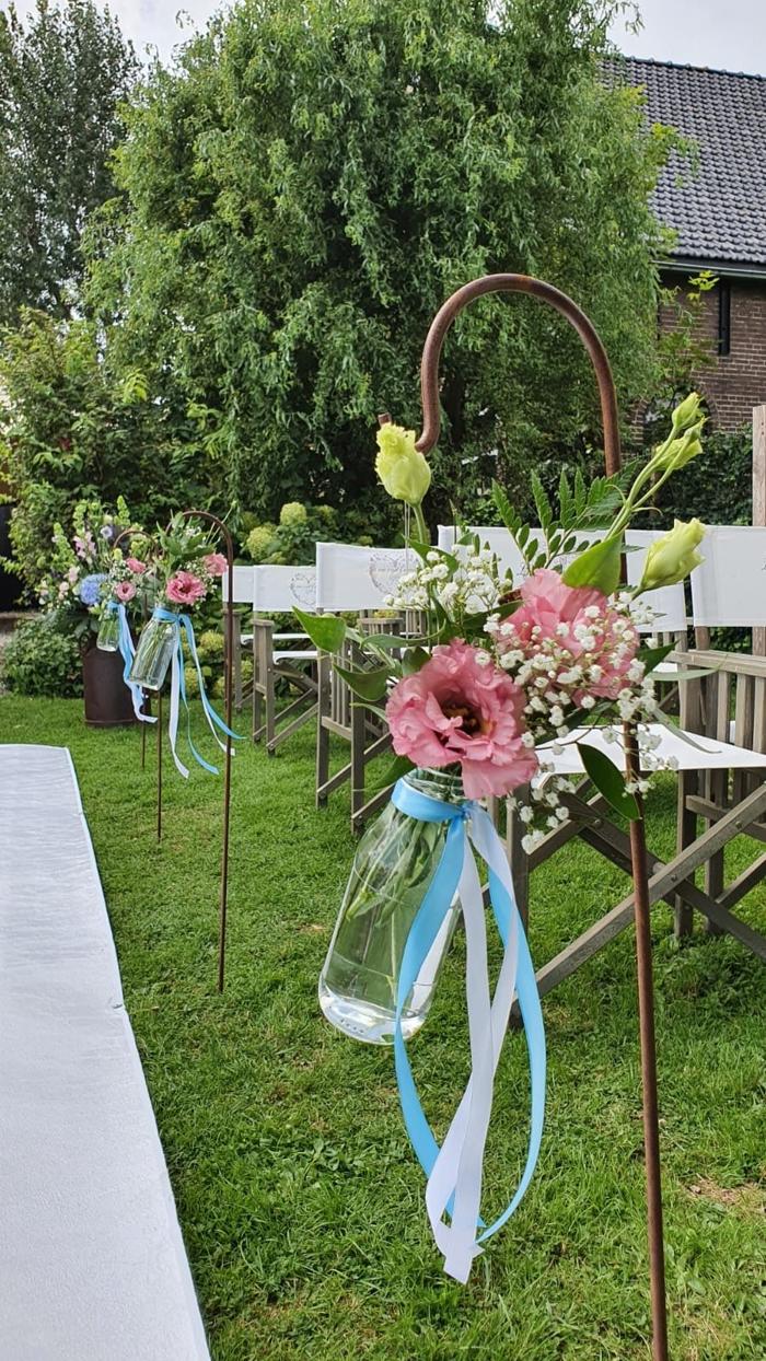 Ceremonie- en tafelbloemen door Je Grote Dag – foto 2