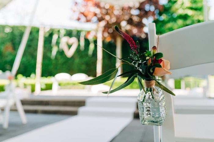 Ceremonie- en tafelbloemen door Je Grote Dag – foto 4