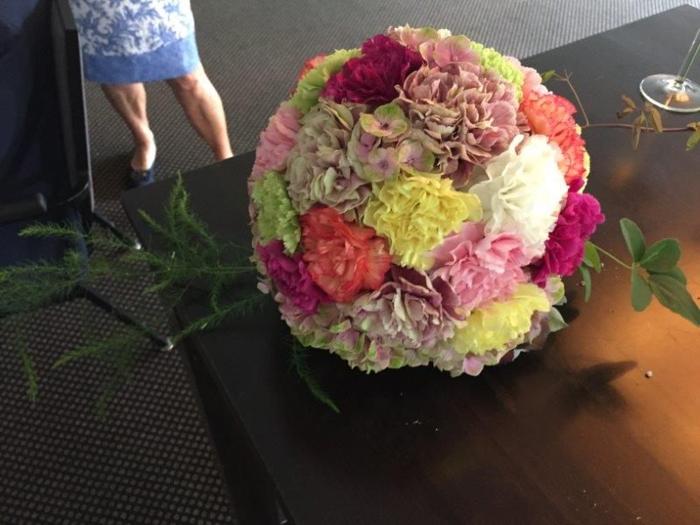 Ceremonie- en tafelbloemen door Je Grote Dag – foto 37