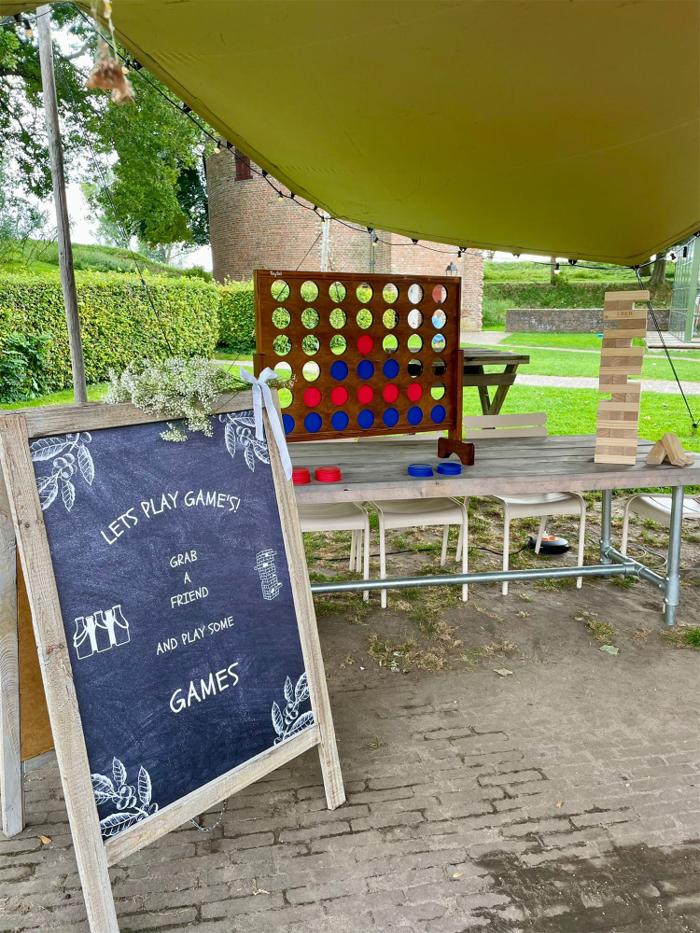 Bruiloft Alper & Marria: bruiloftstyling en bloemen door Je Grote Dag bij Slot Loevestein – foto 5