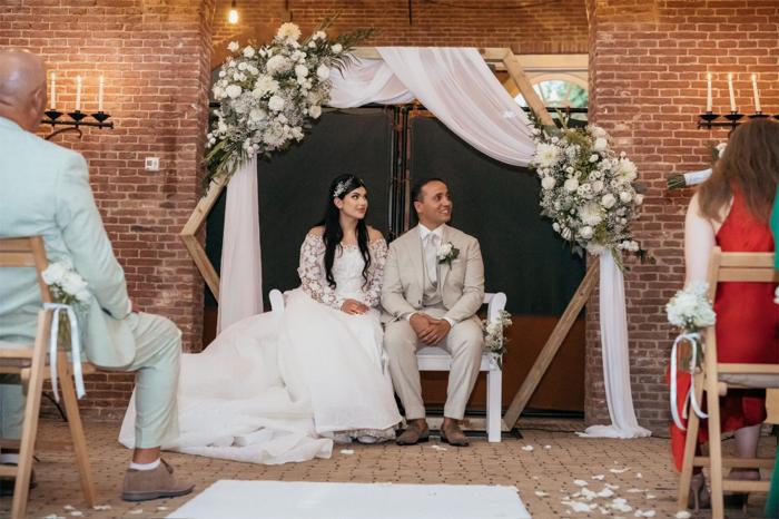 Bruiloft Alper & Marria: bruiloftstyling en bloemen door Je Grote Dag bij Slot Loevestein – foto 16