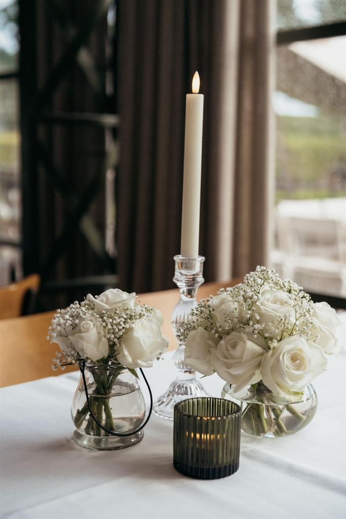 Bruiloft Alper & Marria: bruiloftstyling en bloemen door Je Grote Dag bij Slot Loevestein – foto 17