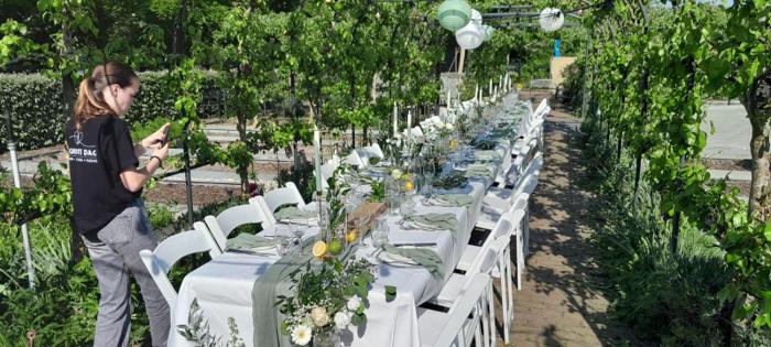 Bruiloft Anthoney en Ines: bruiloftstyling en bloemen door Je Grote Dag bij Villa Ockenburgh – foto 14