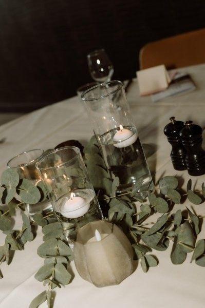 Bruiloft Edwin & Brenda: bruiloftstyling en bloemen door Je Grote Dag bij Van der Valk Ridderkerk – foto 8