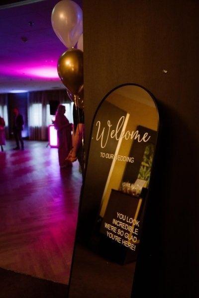 Bruiloft Edwin & Brenda: bruiloftstyling en bloemen door Je Grote Dag bij Van der Valk Ridderkerk – foto 10