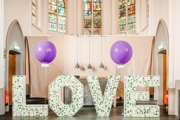 Bruiloft Danny & Lucy: bruiloftstyling en bloemen door Je Grote Dag bij Onze Kerk Hooge Zwaluwe – foto 11