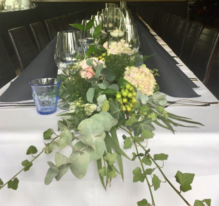 Bruiloft Toni & Naomi: bruiloftstyling en bloemen door Je Grote Dag bij Wantijpaviljoen Dordrecht – foto 10
