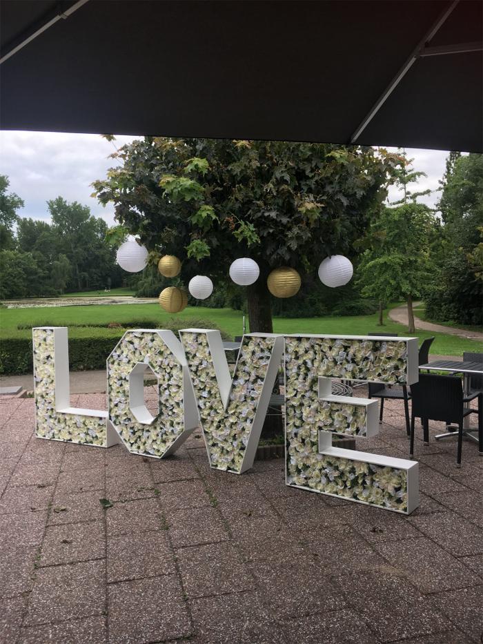 Bruiloft Toni & Naomi: bruiloftstyling en bloemen door Je Grote Dag bij Wantijpaviljoen Dordrecht – foto 4