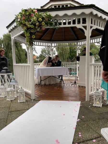 Bruiloft Erwin & Anita: bruiloftstyling en bloemen door Je Grote Dag bij De Theetuin Ridderkerk – foto 4