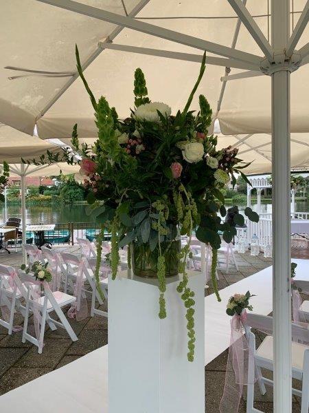 Bruiloft Erwin & Anita: bruiloftstyling en bloemen door Je Grote Dag bij De Theetuin Ridderkerk – foto 6