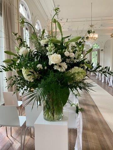 Bruiloft Jan Paul en Ralitsa: bruiloftstyling en bloemen door Je Grote Dag bij Wereldmuseum Rotterdam en Sociëteit aan de Maas – foto 14