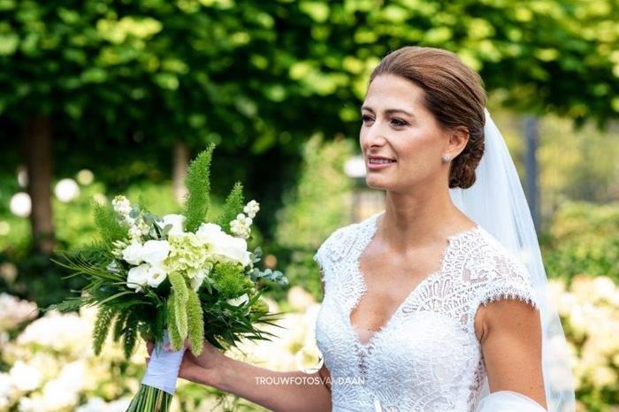 Bruiloft Jan Paul en Ralitsa: bruiloftstyling en bloemen door Je Grote Dag bij Wereldmuseum Rotterdam en Sociëteit aan de Maas – foto 21
