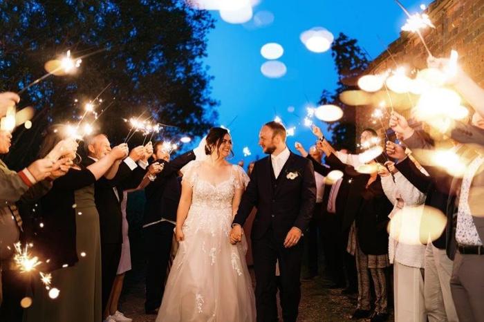 Bruiloft Jeroen & Dominique: bruiloftstyling en bloemen door Je Grote Dag bij Hoeve Zzamen Zoetermeer – foto 19