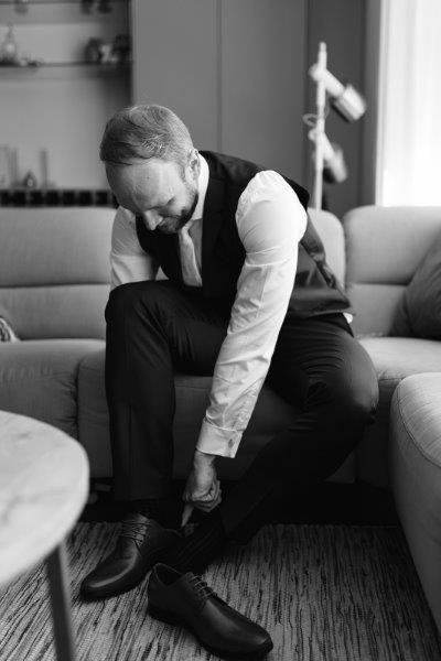 Bruiloft Jeroen & Dominique: bruiloftstyling en bloemen door Je Grote Dag bij Hoeve Zzamen Zoetermeer – foto 20