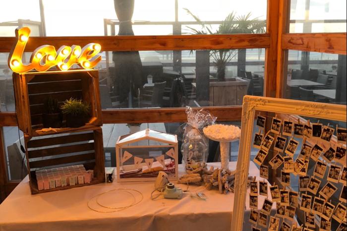 Bruiloft Kenneth & Tamara: bruiloftstyling en bloemen door Je Grote Dag bij Paviljoen Zomertijd 's-Gravenzande – foto 5