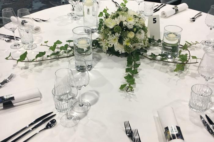 Bruiloft Maikel & Rona: bruiloftstyling en bloemen door Je Grote Dag bij Blijdorp – foto 5