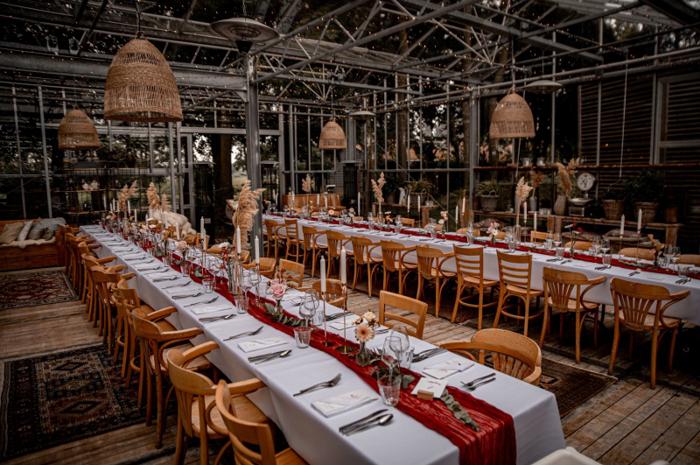 Bruiloft Mark & Sarah: bruiloftstyling en bloemen door Je Grote Dag bij Landgoed de Olifant Nieuwerkerk aan de IJssel – foto 9