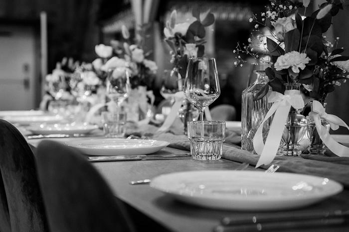 Bruiloft Dennis en Synthia: bruiloftstyling en bloemen door Je Grote Dag bij Non Burgersdijk – foto 11