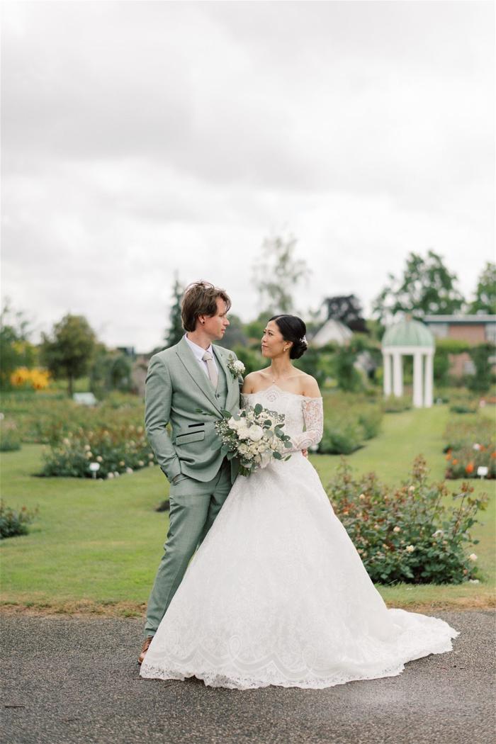 Bruiloft Mario & Desma: bruiloftstyling en bloemen door Je Grote Dag bij Buck Bar Kitchen Boskoop – foto 3
