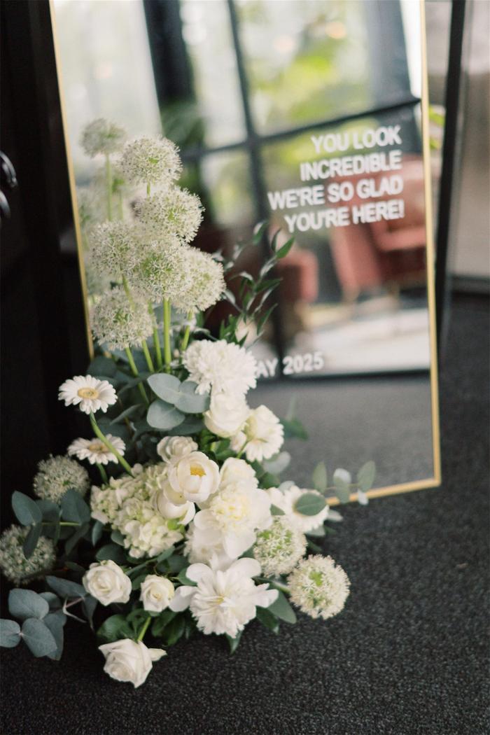 Bruiloft Mario & Desma: bruiloftstyling en bloemen door Je Grote Dag bij Buck Bar Kitchen Boskoop – foto 4