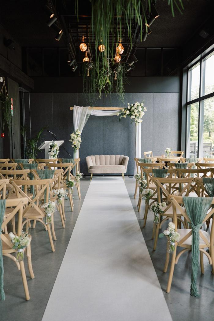 Bruiloft Mario & Desma: bruiloftstyling en bloemen door Je Grote Dag bij Buck Bar Kitchen Boskoop – foto 6
