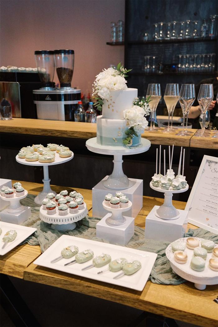 Bruiloft Mario & Desma: bruiloftstyling en bloemen door Je Grote Dag bij Buck Bar Kitchen Boskoop – foto 13