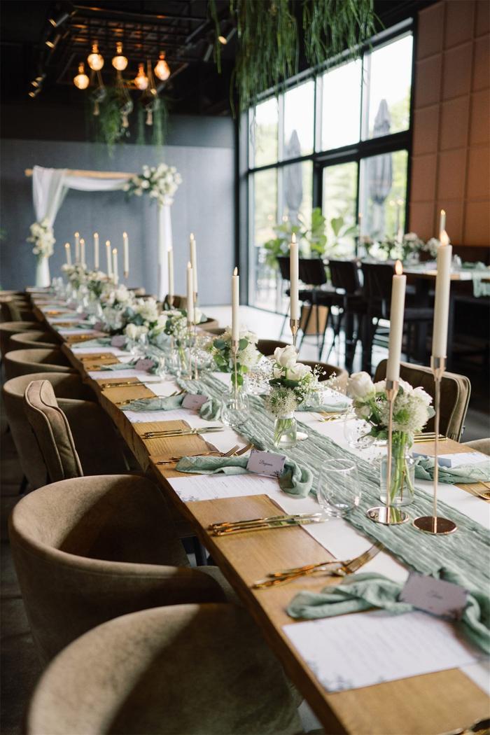 Bruiloft Mario & Desma: bruiloftstyling en bloemen door Je Grote Dag bij Buck Bar Kitchen Boskoop – foto 18