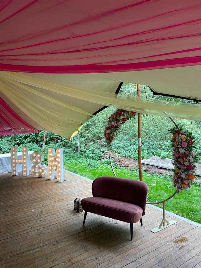Bruiloft Henny en Michelle: bruiloftstyling en bloemen door Je Grote Dag bij Villa Ockenburg – foto 2