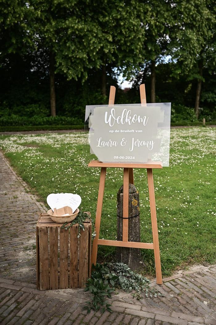 Bruiloft Jeremy en Laura: bruiloftstyling en bloemen door Je Grote Dag bij Landhuis de Oliphant, Rotterdam – foto 3