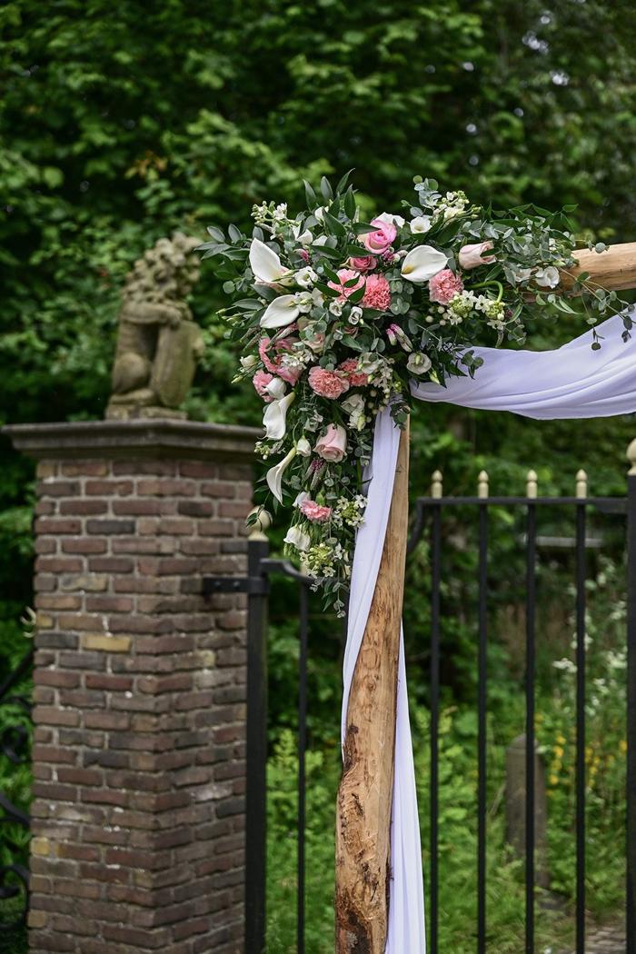 Bruiloft Jeremy en Laura: bruiloftstyling en bloemen door Je Grote Dag bij Landhuis de Oliphant, Rotterdam – foto 8
