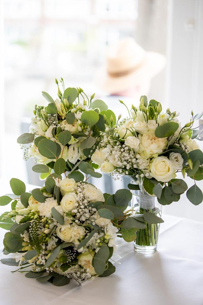 Bruiloft Joost en Marieke: bruiloftstyling en bloemen door Je Grote Dag bij Paviljoen de Witte, Scheveningen – foto 8