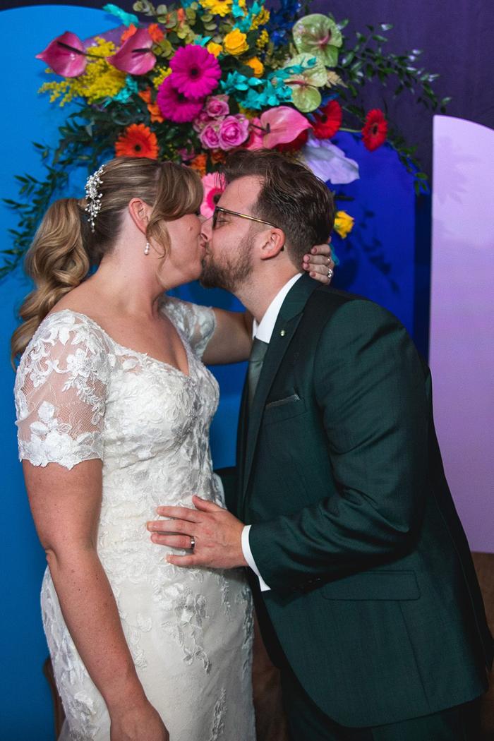 Bruiloft Kevin en Sabine: bruiloftstyling en bloemen door Je Grote Dag bij JACK – Rotterdam – foto 3