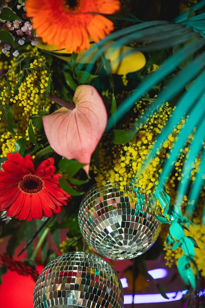 Bruiloft Kevin en Sabine: bruiloftstyling en bloemen door Je Grote Dag bij JACK – Rotterdam – foto 11
