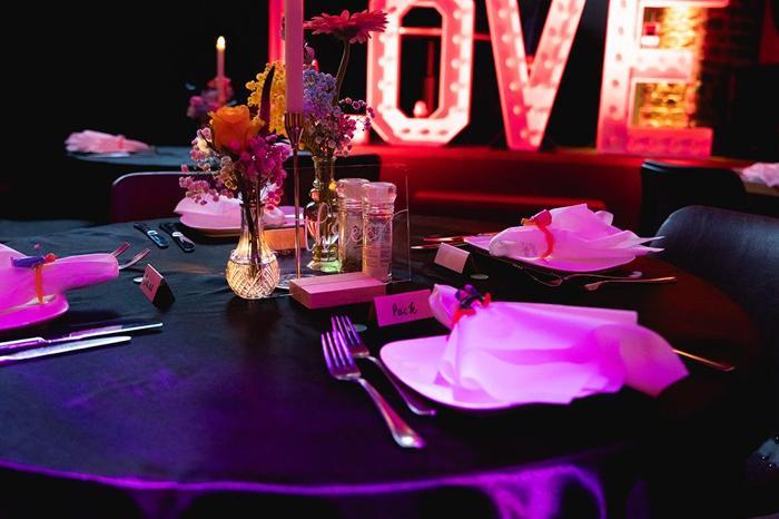 Bruiloft Kevin en Sabine: bruiloftstyling en bloemen door Je Grote Dag bij JACK – Rotterdam – foto 38
