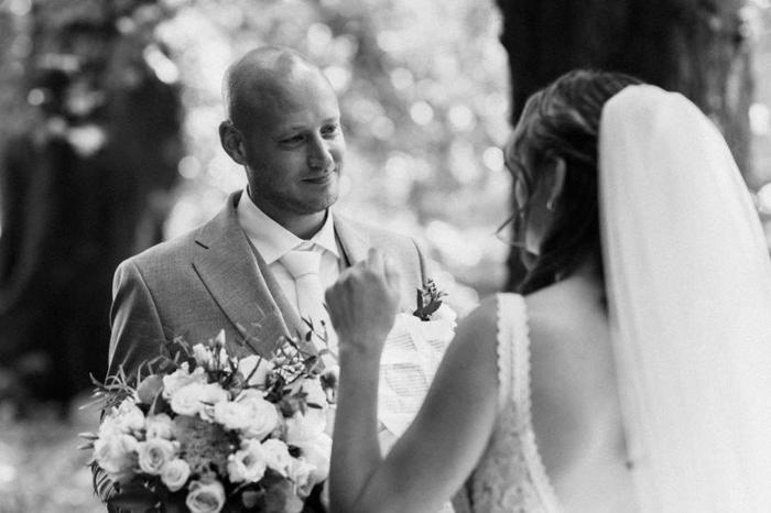 Bruiloft Marco & Jeanine: bruiloftstyling en bloemen door Je Grote Dag bij Dudok aan de Maas – foto 4