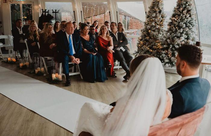 Bruiloft Robin en Kim: bruiloftstyling en bloemen door Je Grote Dag bij Abel in Rhoon – foto 10