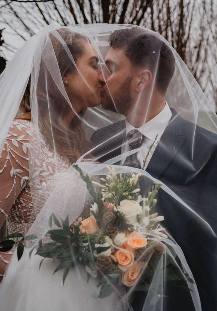 Bruiloft Robin en Kim: bruiloftstyling en bloemen door Je Grote Dag bij Abel in Rhoon – foto 14
