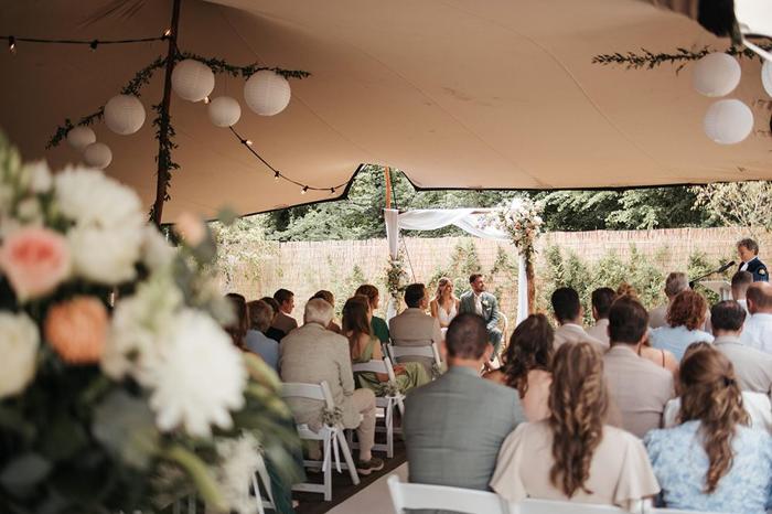 Bruiloft Ruud & Elles: bruiloftstyling en bloemen door Je Grote Dag bij Villa Ockenburgh – foto 3