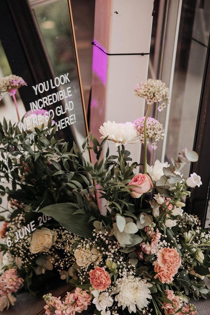 Bruiloft Ruud & Elles: bruiloftstyling en bloemen door Je Grote Dag bij Villa Ockenburgh – foto 16