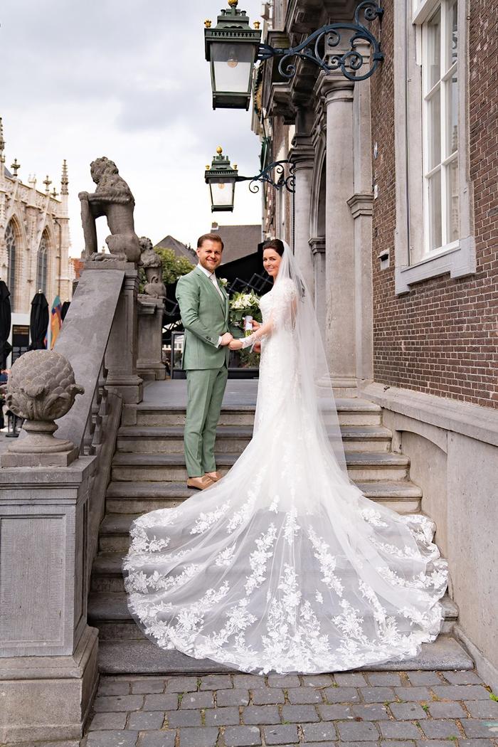 Bruiloft Stan en Lisan: bruiloftstyling en bloemen door Je Grote Dag bij Hotel Nassau – Breda – foto 2