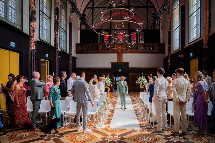 Bruiloft Stan en Lisan: bruiloftstyling en bloemen door Je Grote Dag bij Hotel Nassau – Breda – foto 6