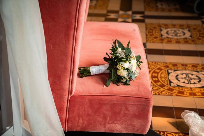Bruiloft Stan en Lisan: bruiloftstyling en bloemen door Je Grote Dag bij Hotel Nassau – Breda – foto 12
