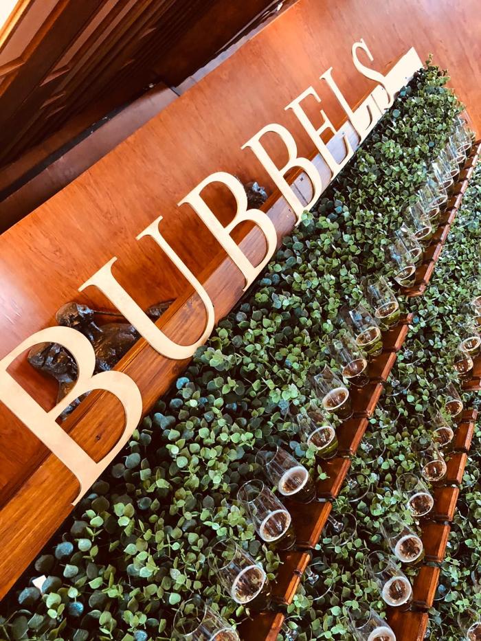Champagnewall 80 glazen huren bij Je Grote Dag – foto 2